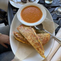 Press & Plow - Grilled cheese and tomato basil soup