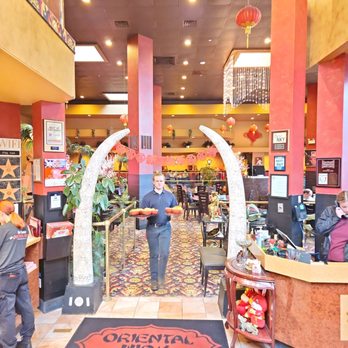 Oriental Wok - Entrance into restaurant - Chinese Near Me - Cincinnati, Ohio