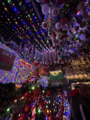 Frosty's Christmas Bar - Los Angeles by null