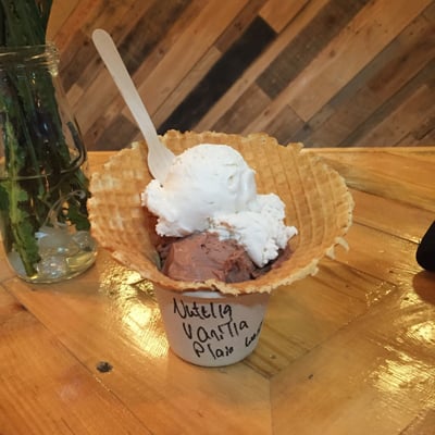 Lulu's Nitrogen Ice Cream by null
