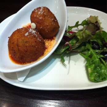 Panevino - Lovely bit of arancini for starter - Italian Near Me - Glasgow, GLG