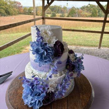 Maiken From Scratch - 3 tier wedding cake. Lemon, red velvet, vanilla. - Bakeries Near Me - Jefferson City, Tennessee