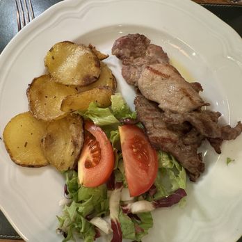 Hotel Villa Cesi - Pork neck, roasted potatoes and greens - Hotels Near Me - Impruneta, FI