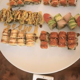 Out of control roll Gary roll Yummy roll Volcano roll Incredible roll Double toro roll Muy fuego Out of control roll Gary roll Yummy roll Volcano roll Incredible roll Double toro roll Muy fuego