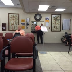 Bay Area Physicians Surgery Center - Waiting area.!