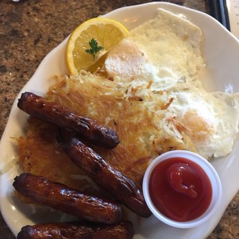 Cafe Brule - Sausage links, hash browns, eggs - Coffee & Tea Near Me - Vermillion, South Dakota