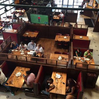 Giordano's - Looking down at the dining area below from the second floor mezzanine - Pizza Near Me - Oakbrook Terrace, Illinois