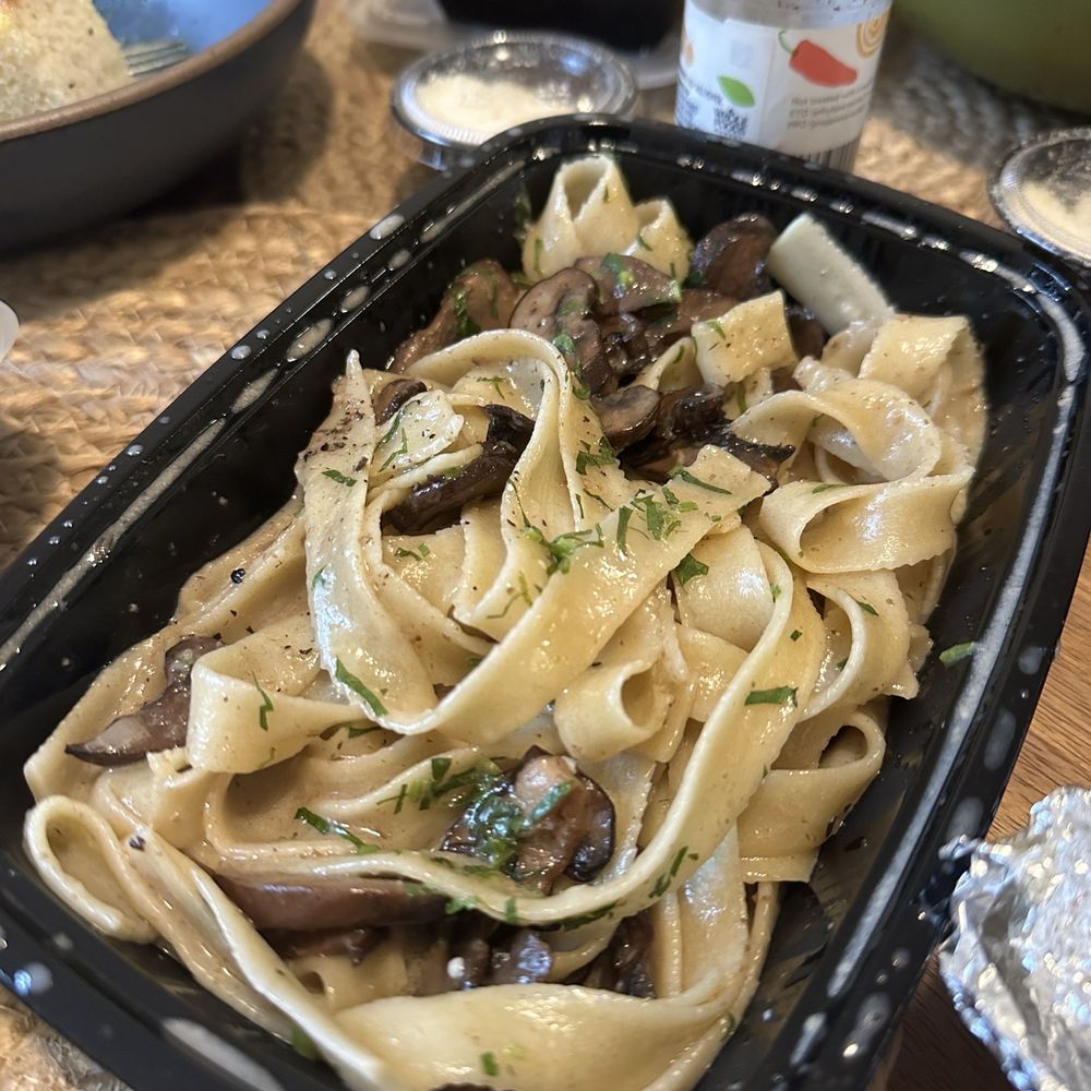 Forma Pasta Factory - Fettuccine Funghi - Pasta Shops Near Me - Brooklyn, New York Forma Pasta Factory - Fettuccine Funghi - Pasta Shops Near Me - Brooklyn, New York
