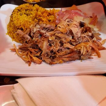 El Lechon De Negron - El arroz con Gandules con pernil it is out of this word just like being back home on the island - Food Trucks Near Me - Union, New Jersey