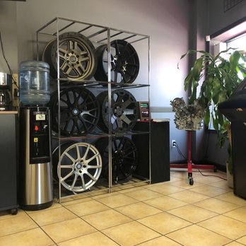 CK Auto Image Repairs - Lobby - Auto Repair Near Me - Philadelphia, Pennsylvania