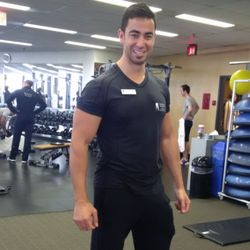 Toronto Athletic Club - Personal Trainer Sean, getting bigger!
