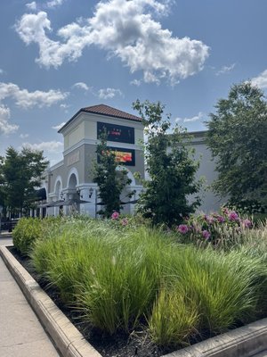 Tanger Outlets Deer Park by null