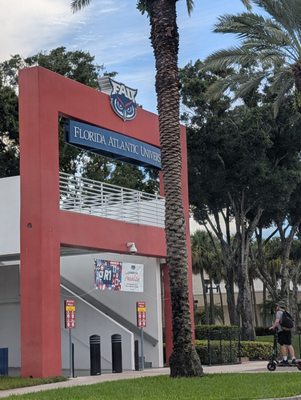 Florida Atlantic University by null