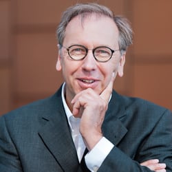 Claritos - Ákos Benkö, Berater