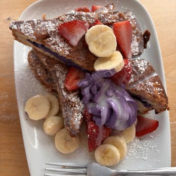 18 Grams Coffee Roasters - Ube French toast - Coffee & Tea Near Me - Sacramento, California