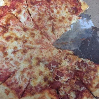 Fiori's Pizzaria - Half plain half pepperoni large. - Pizza Near Me - Pittsburgh, Pennsylvania Fiori's Pizzaria - Half plain half pepperoni large. - Pizza Near Me - Pittsburgh, Pennsylvania