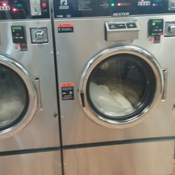 Plaza 14 Laundromat