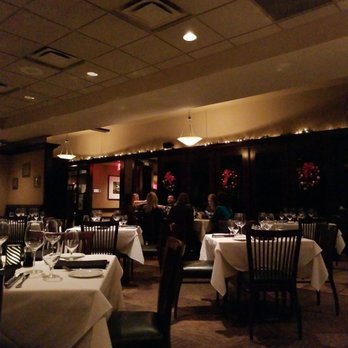 Peterson's - Main dining room - Steakhouses Near Me - Fishers, Indiana
