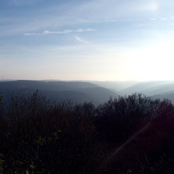 Steinerberghaus - Im gleißenden Licht versteckt sich die Nürburg/Eifel - Vacation Rentals Near Me - Kesseling, RP Steinerberghaus - Im gleißenden Licht versteckt sich die Nürburg/Eifel - Vacation Rentals Near Me - Kesseling, RP