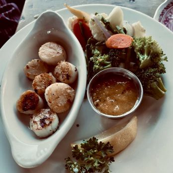 The Wheelhouse & Crowsnest - Scallop dinner - Seafood Near Me - Bandon, Oregon The Wheelhouse & Crowsnest - Scallop dinner - Seafood Near Me - Bandon, Oregon