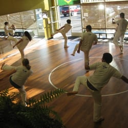 All ages and levels are welcome to train capoeira at Arteluta in Lomita
