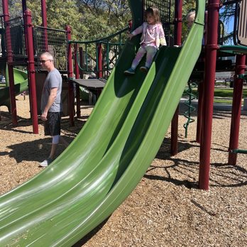 Central Park - Steep slide but still safe - Parks Near Me - Pasadena, California