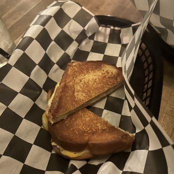 Trouble Bird - Truffle grilled cheese - Cocktail Bars Near Me - Washington, DC, District of Columbia