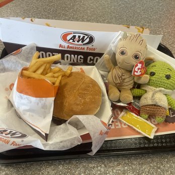 A&W Restaurant - lunch - Burgers Near Me - Dearborn, Michigan