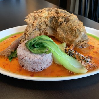 Real Seafood Company Grand Rapids - Crispy whole fish - Seafood Near Me - Grand Rapids, Michigan Real Seafood Company Grand Rapids - Crispy whole fish - Seafood Near Me - Grand Rapids, Michigan
