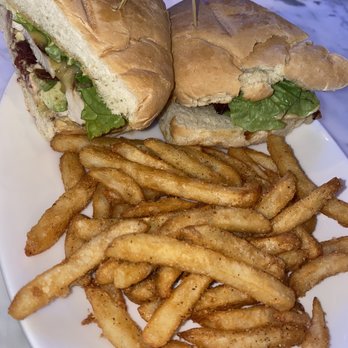 Skybox Taphouse - Grilled chicken sandwich was super flavorful! - Pizza Near Me - Honolulu, Hawaii Skybox Taphouse - Grilled chicken sandwich was super flavorful! - Pizza Near Me - Honolulu, Hawaii