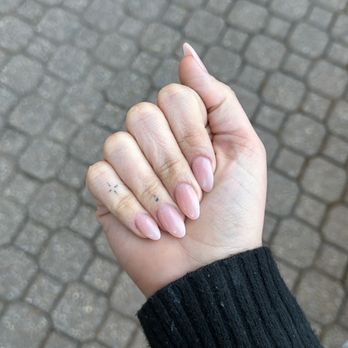 Bliss Nail Lounge - Nail Salons Near Me - Arlington, Virginia