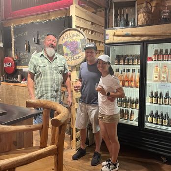 Williams Cellars - Wineries Near Me - Cedaredge, Colorado