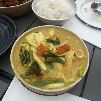 Gai Noi - Yellow Curry - Desserts Near Me - Minneapolis, Minnesota Gai Noi - Yellow Curry - Desserts Near Me - Minneapolis, Minnesota