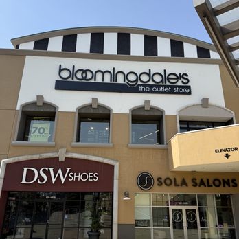 Sola Salon Studios - Hair Salons Near Me - Costa Mesa, California Sola Salon Studios - Hair Salons Near Me - Costa Mesa, California