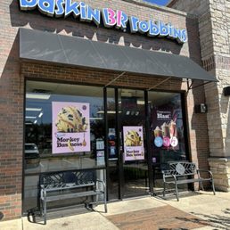 Exterior photo of Baskin-Robbins - Flower Mound, Texas Exterior photo of Baskin-Robbins - Flower Mound, Texas