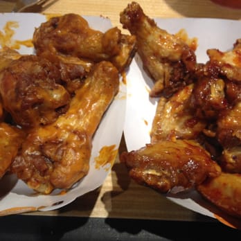 Buffalo Wild Wings - Spicy Garlic and Asian Zing Wings - Chicken Wings Near Me - Plantation, Florida
