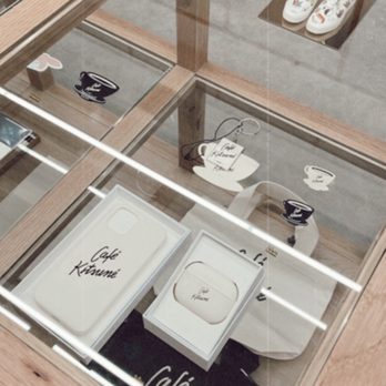 Cafe Kitsune - Maison Kitsuné Merchandise - Cafes Near Me - Vancouver, British Columbia Cafe Kitsune - Maison Kitsuné Merchandise - Cafes Near Me - Vancouver, British Columbia
