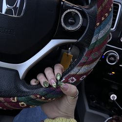 Dreamie Nails and Spa - Car