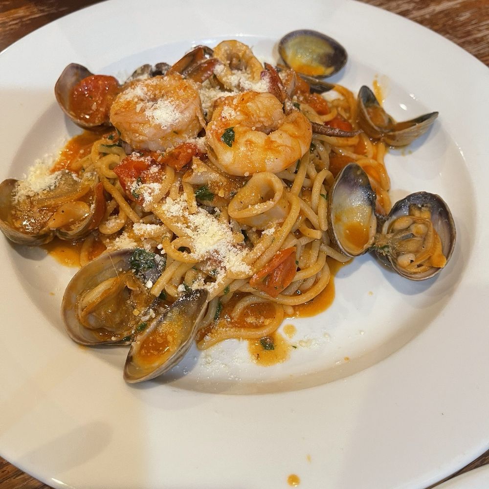 Tre Monti - Cavatelli Di Mare (changed to Spaghetti) $29 - Wine Bars Near Me - Los Altos, California