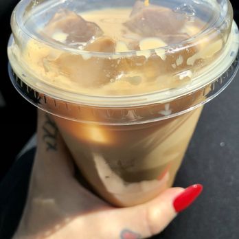 Rose Park Roasters - Maple Lavender Latte (Iced) - Coffee Roasteries Near Me - Long Beach, California Rose Park Roasters - Maple Lavender Latte (Iced) - Coffee Roasteries Near Me - Long Beach, California