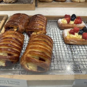 Paris Baguette - Bakeries Near Me - Delray Beach, Florida Paris Baguette - Bakeries Near Me - Delray Beach, Florida