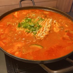 Intestines C2. Beef Intestine Hot Pot / 곱창전골 Intestines C2. Beef Intestine Hot Pot / 곱창전골