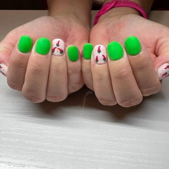 The W Nail Bar - Bridge Park - Level 2 nail art - Nail Salons Near Me - Dublin, Ohio