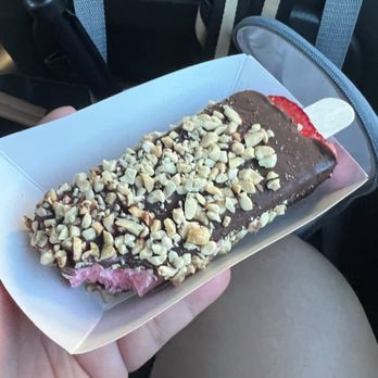 La Michoana Premium - The BEST!!  Chocolate covered strawberry ice cream bar with peanuts. I was not expecting this to be THIS good. - Ice Cream & Frozen Yogurt Near Me - Fresno, California