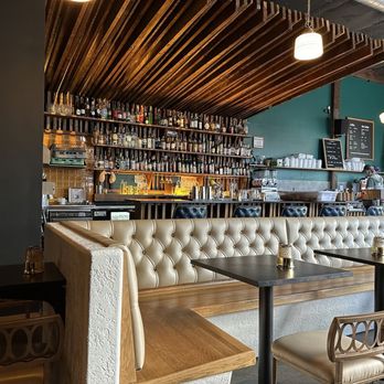 Either/Or - Interior - Coffee & Tea Near Me - Portland, Oregon