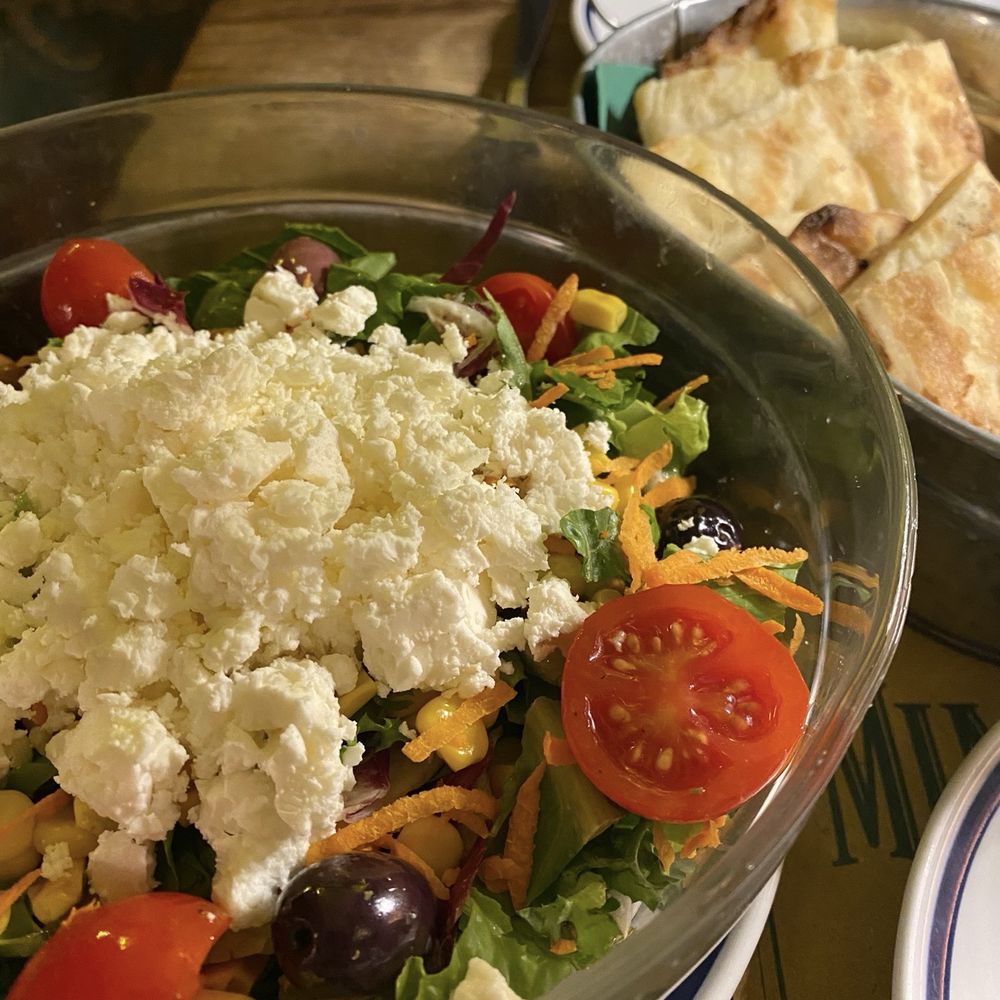 Mimi e Coco Trast - Tormillina salad and focaccia - Italian Near Me - Rome, RM