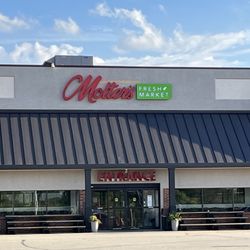 Molter's Fresh Market - Front of store