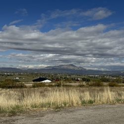 Tyler's Rocky Point Orchard - View of Emmett