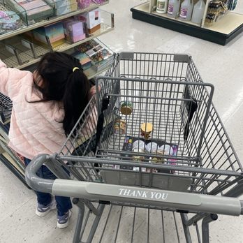 Hobby Lobby - Quick shopping trip - Art Supplies Near Me - Lombard, Illinois