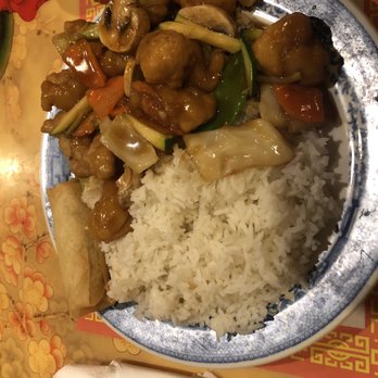 Yen Ching - Braised fish combo - Chinese Near Me - DeKalb, Illinois Yen Ching - Braised fish combo - Chinese Near Me - DeKalb, Illinois